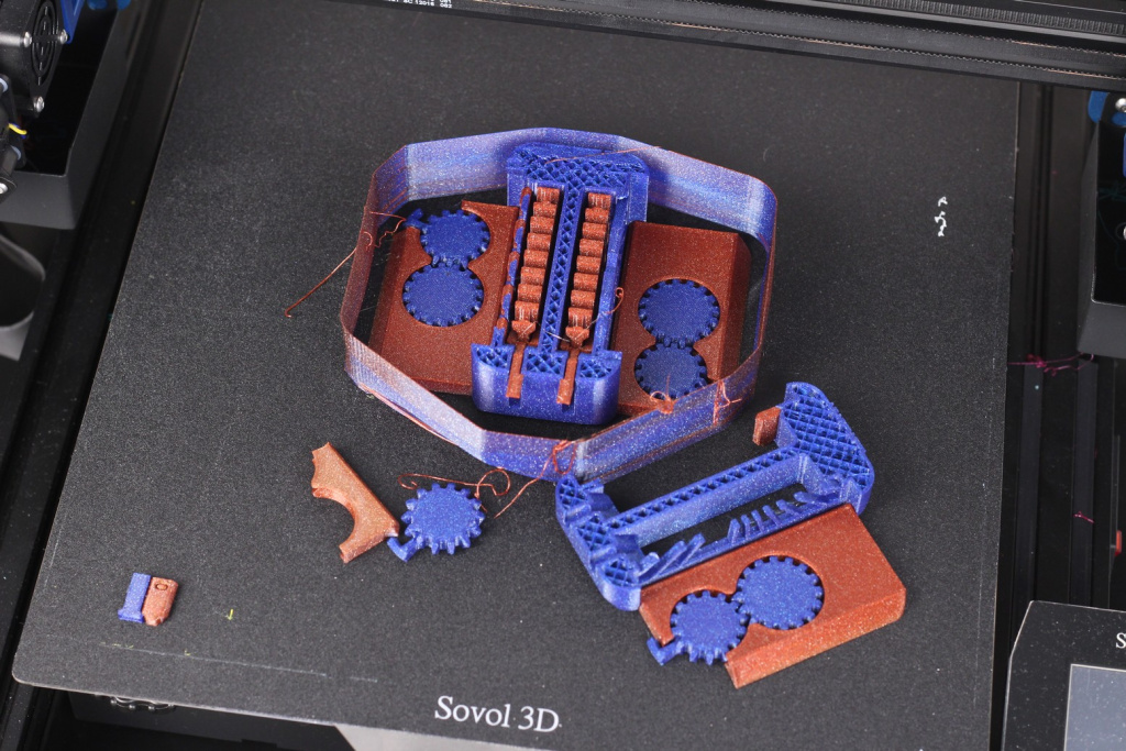 Failed-Prints-on-SOVOL-SV04-due-to-layer-shifts-1.jpg Failed-Prints-on-SOVOL-SV04-due-to-layer-shifts-1.jpg