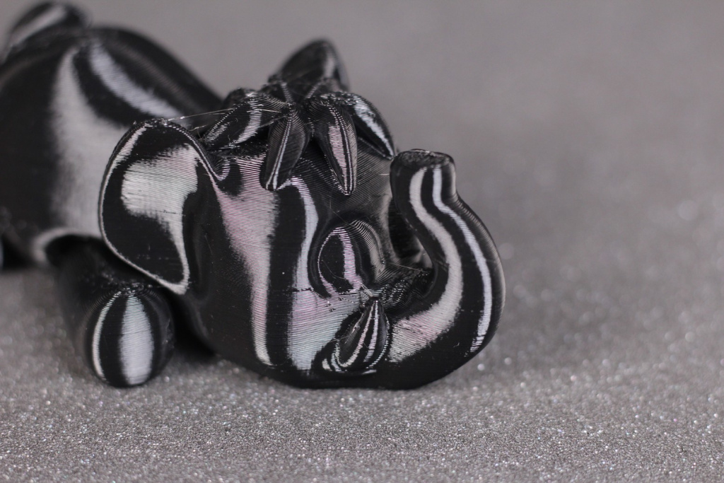 Flexi-Mammoth-PETG-print-on-the-Ender-2-Pro-5.jpg Flexi-Mammoth-PETG-print-on-the-Ender-2-Pro-5.jpg
