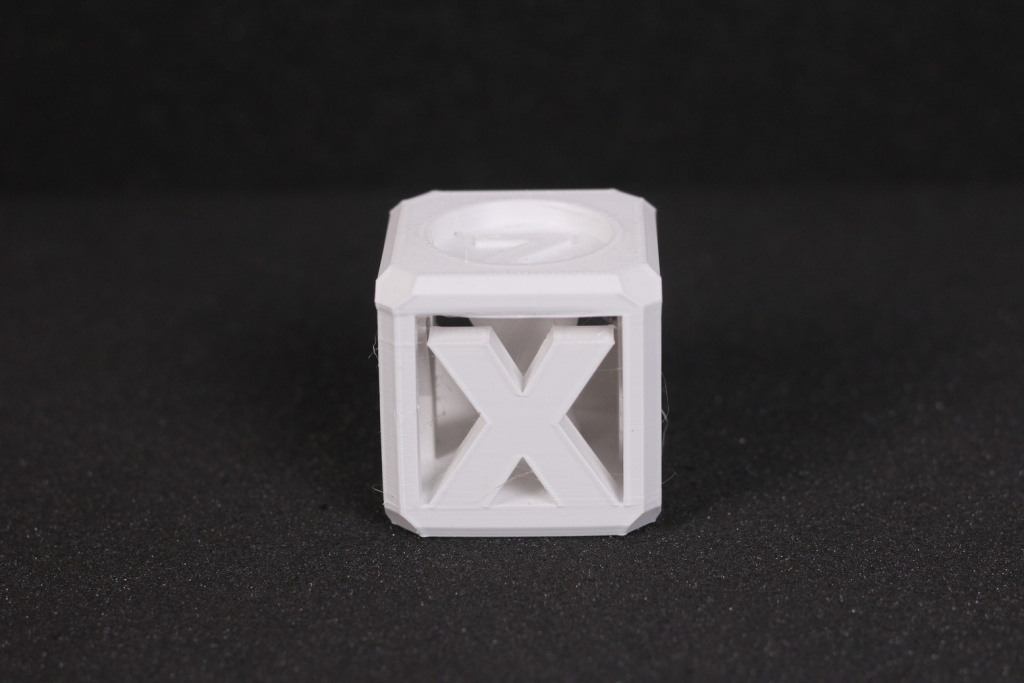 200-Helix-Test-Cube-printed-in-PETG-4.jpg 200-Helix-Test-Cube-printed-in-PETG-4.jpg