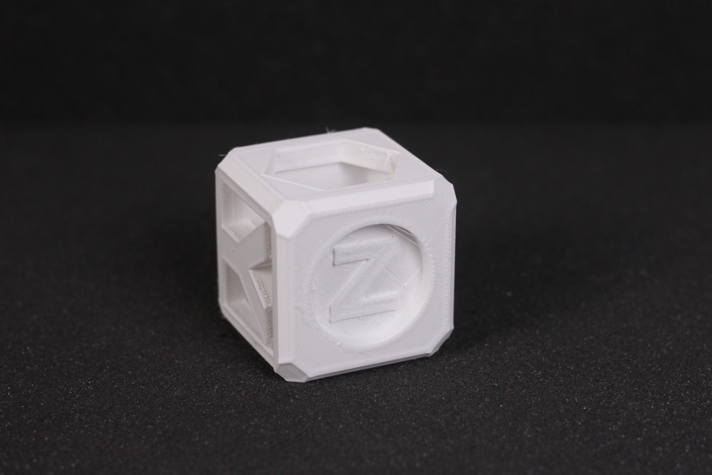 200-Helix-Test-Cube-printed-in-PETG-5.jpg 200-Helix-Test-Cube-printed-in-PETG-5.jpg