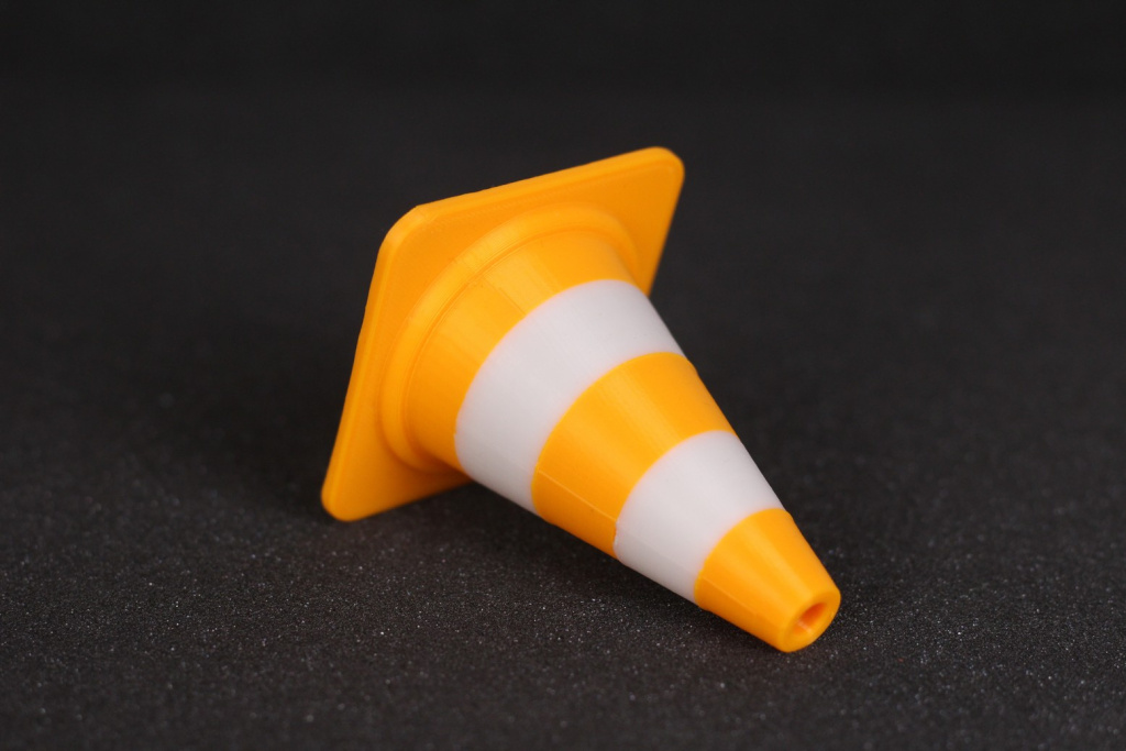 Dual-Color-Traffic-Cone-4.jpg Dual-Color-Traffic-Cone-4.jpg