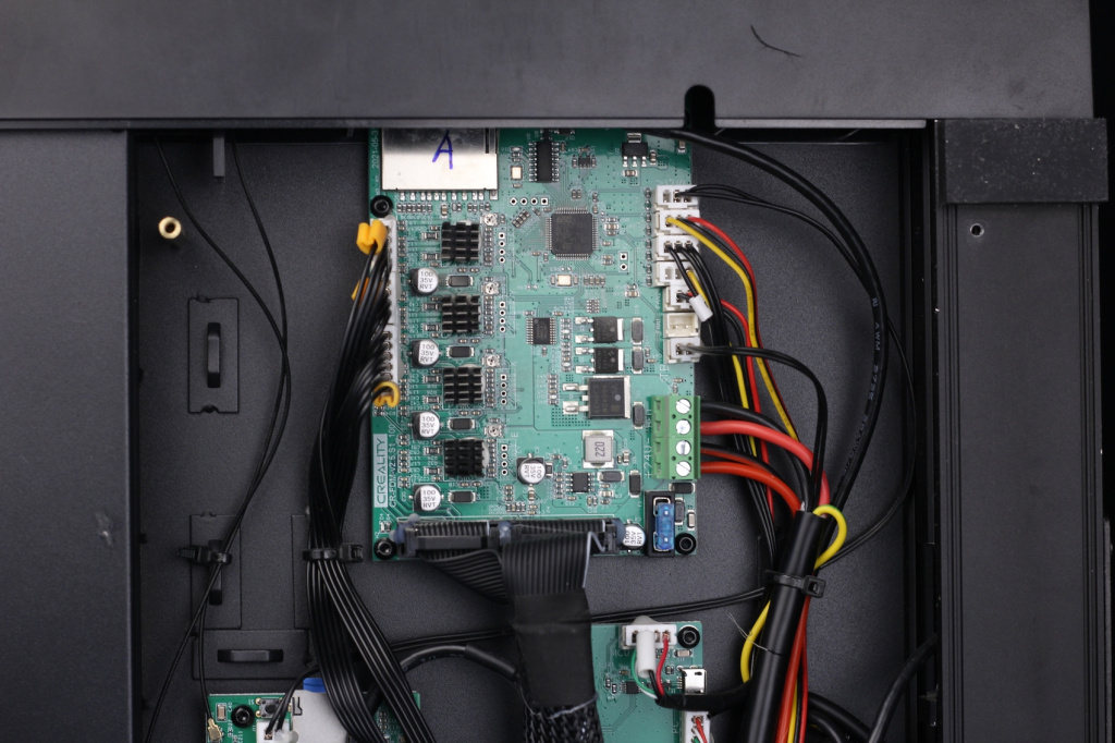 Creality-CR-10-Smart-Pro-Board1.jpg Creality-CR-10-Smart-Pro-Board1.jpg