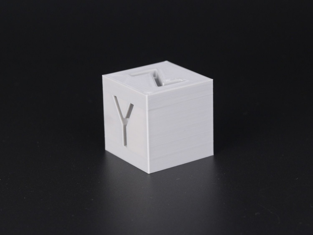 Creality-CR-M4-200-Calibration-Cube2.jpg Creality-CR-M4-200-Calibration-Cube2.jpg
