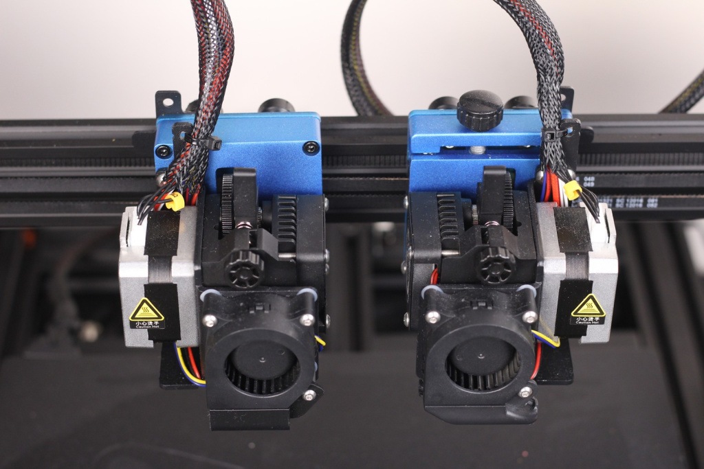 SOVOL-SV04-Dual-Direct-Drive-Extruders-1.jpg SOVOL-SV04-Dual-Direct-Drive-Extruders-1.jpg